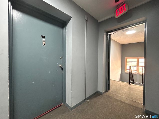 65 Donna Drive C1, New Haven, CT 06513