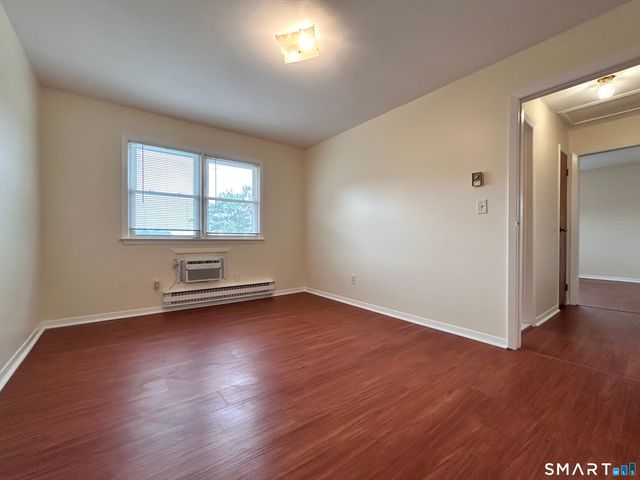 65 Donna Drive C1, New Haven, CT 06513