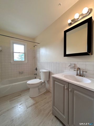 65 Donna Drive C1, New Haven, CT 06513