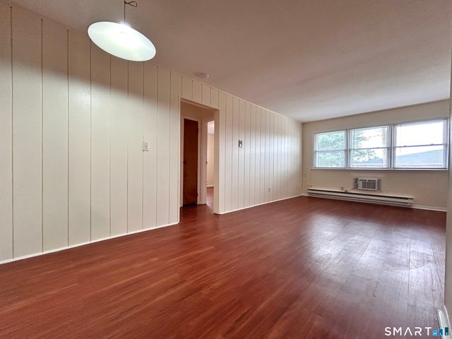 65 Donna Drive C1, New Haven, CT 06513
