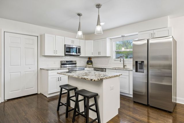 5008 Suter Dr, Nashville, TN 37211