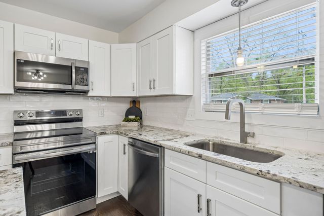 5008 Suter Dr, Nashville, TN 37211