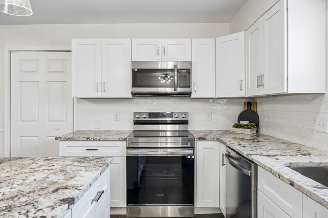 5008 Suter Dr, Nashville, TN 37211