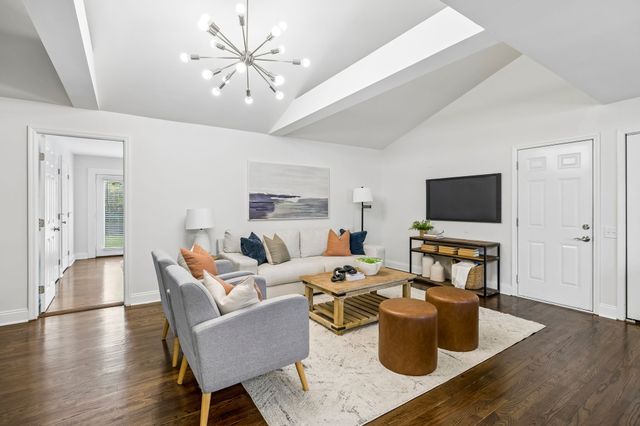 5008 Suter Dr, Nashville, TN 37211