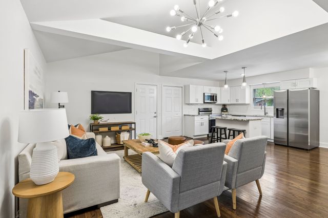 5008 Suter Dr, Nashville, TN 37211