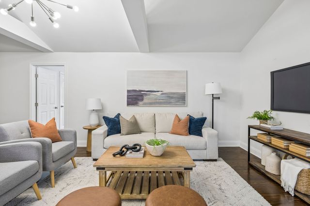 5008 Suter Dr, Nashville, TN 37211