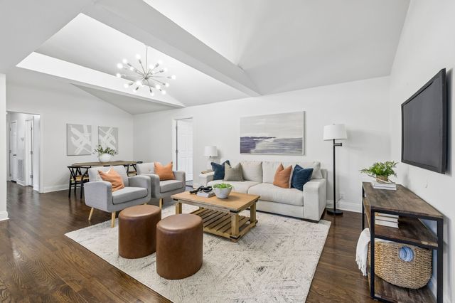 5008 Suter Dr, Nashville, TN 37211