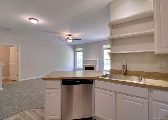 25675 Maritime Circle North Circle, Harrison Twp, MI 48045