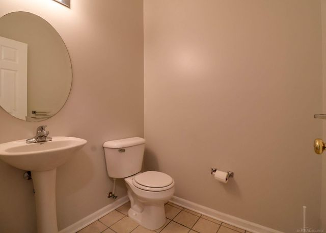 25675 Maritime Circle North Circle, Harrison Twp, MI 48045