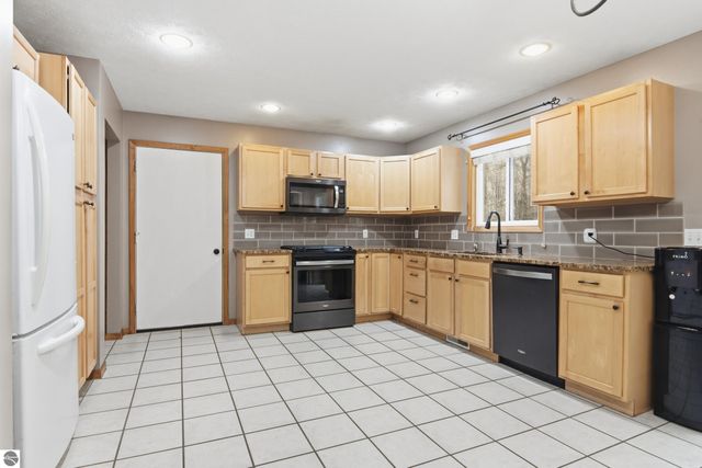 10264 Betsie Creek Drive, Interlochen, MI 49643