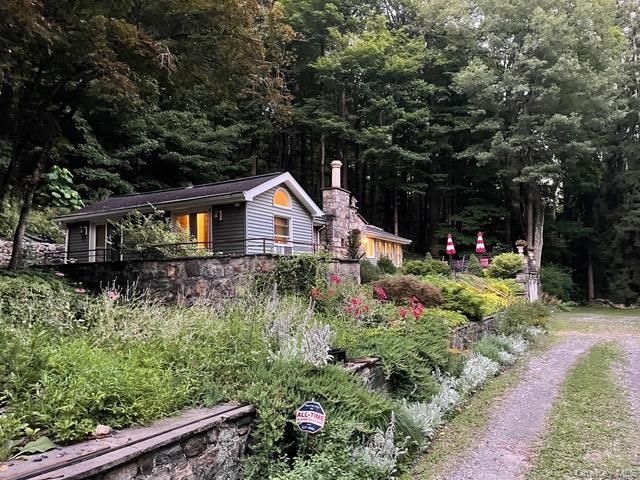 46 Gallows Hill Road, Cortlandt Manor, NY 10567