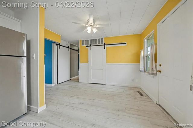 10280 Troy Street, Oak Park, MI 48237