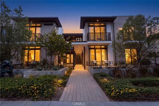 125 Hurlbut Street 202, Pasadena, CA 91105