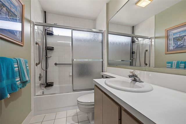 1202 NW Sun Terrace Cir Apt D, Port St Lucie, FL 34986