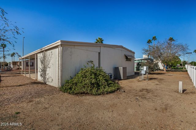 2650 W UNION HILLS Drive 82, Phoenix, AZ 85027