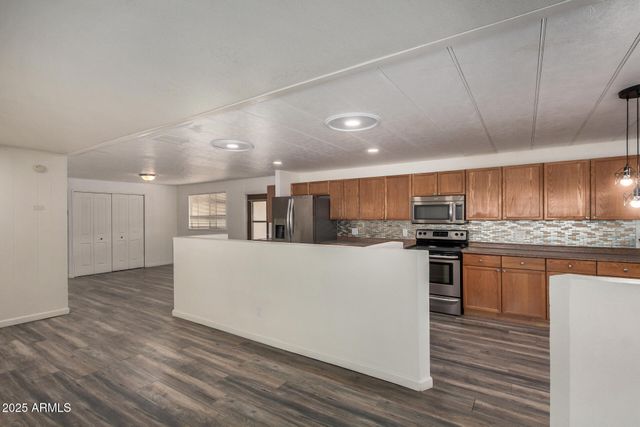 2650 W UNION HILLS Drive 82, Phoenix, AZ 85027