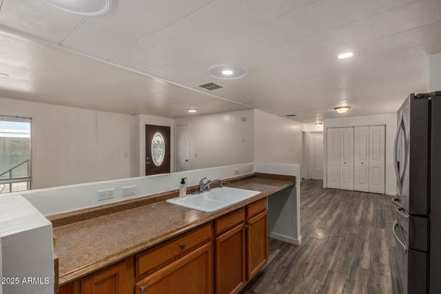 2650 W UNION HILLS Drive 82, Phoenix, AZ 85027