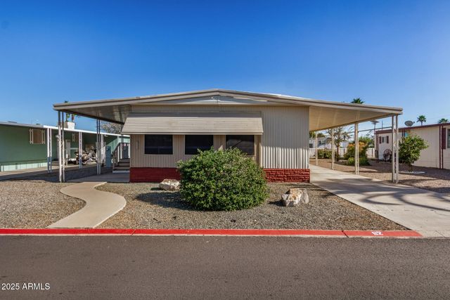 2650 W UNION HILLS Drive 82, Phoenix, AZ 85027