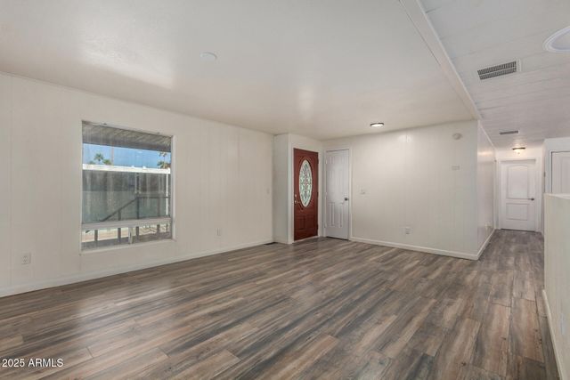 2650 W UNION HILLS Drive 82, Phoenix, AZ 85027