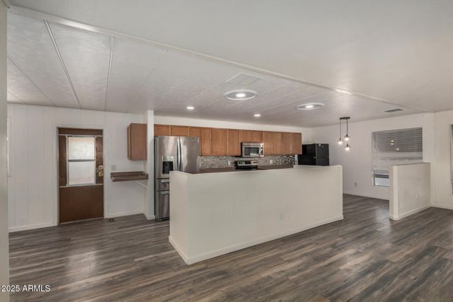 2650 W UNION HILLS Drive 82, Phoenix, AZ 85027