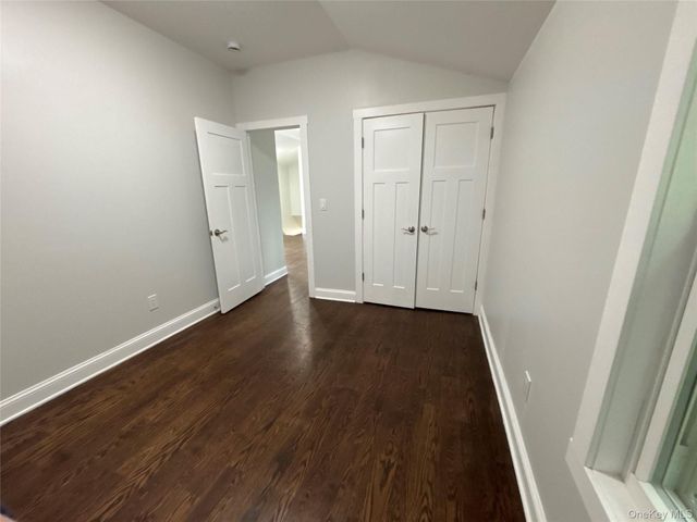 21 Prime Avenue 1, Huntington, NY 11743