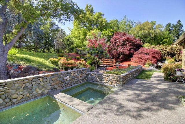 1946 Empire Oaks Ct, Gold River, CA 95670