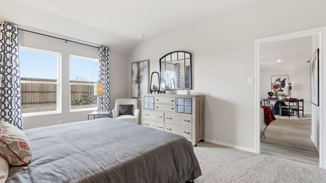 10805 BLOODSTONE Drive, Fort Worth, TX 76036
