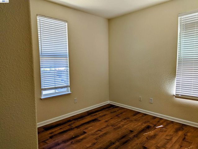 1455 Paradise Ln, Brentwood, CA 94513