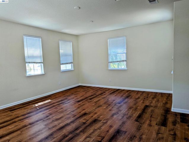 1455 Paradise Ln, Brentwood, CA 94513