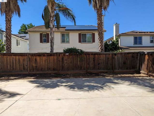 1455 Paradise Ln, Brentwood, CA 94513