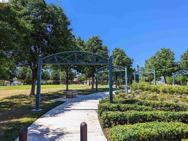 1455 Paradise Ln, Brentwood, CA 94513