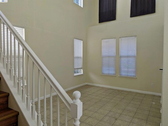 1455 Paradise Ln, Brentwood, CA 94513