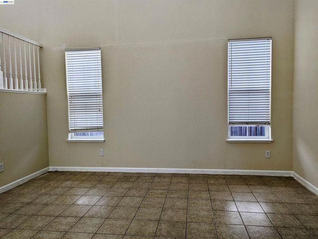 1455 Paradise Ln, Brentwood, CA 94513