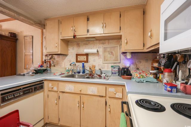 312 73rd Ave N Apt 15, Myrtle Beach, SC 29572