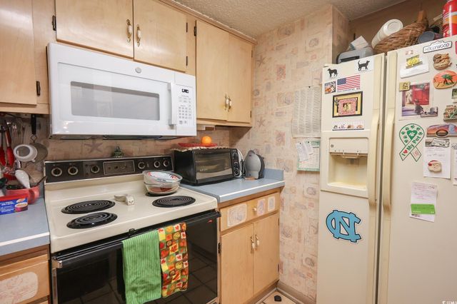 312 73rd Ave N Apt 15, Myrtle Beach, SC 29572