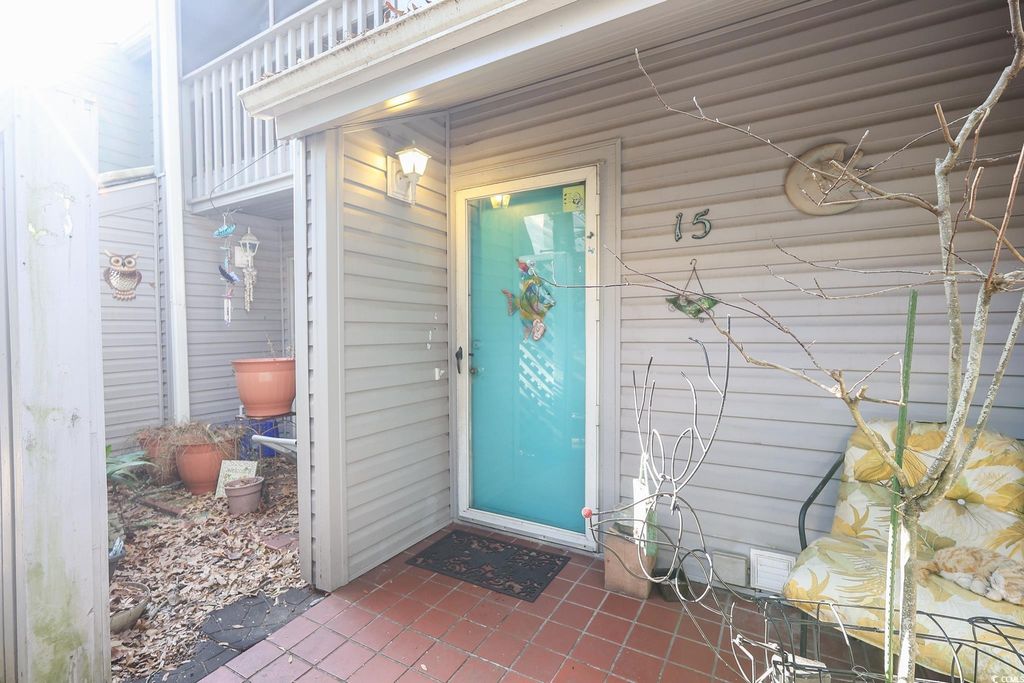 312 73rd Ave N Apt 15, Myrtle Beach, SC 29572