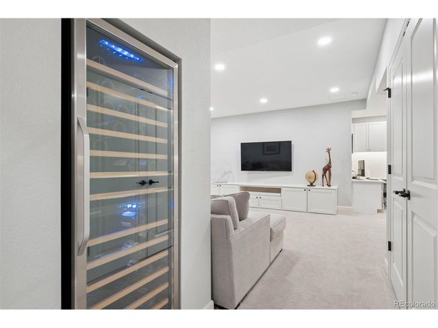2118 S Teller Ct, Lakewood, CO 80227