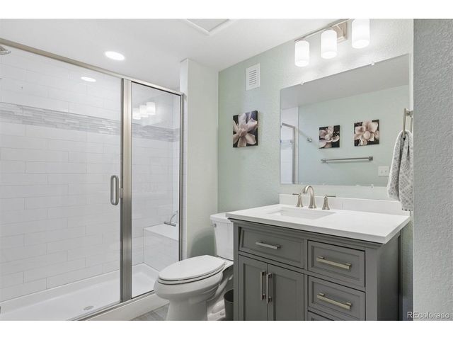 2118 S Teller Ct, Lakewood, CO 80227