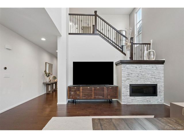 2118 S Teller Ct, Lakewood, CO 80227