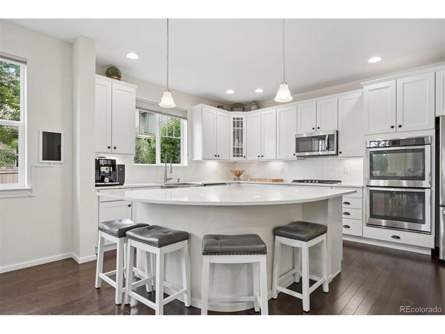2118 S Teller Ct, Lakewood, CO 80227