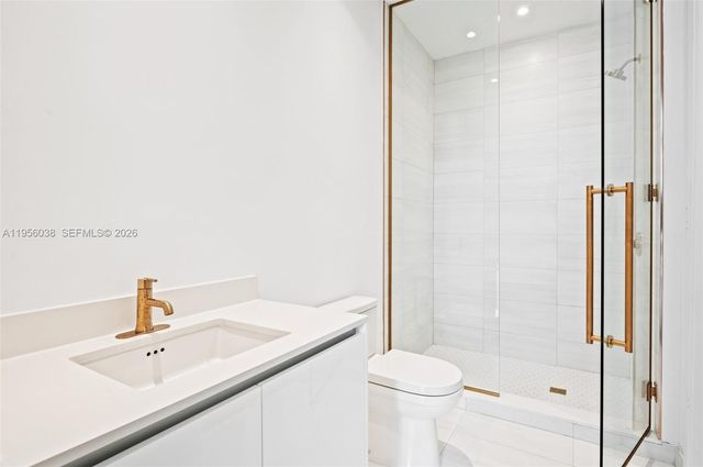 2655 S Bayshore Dr 805, Miami, FL 33133