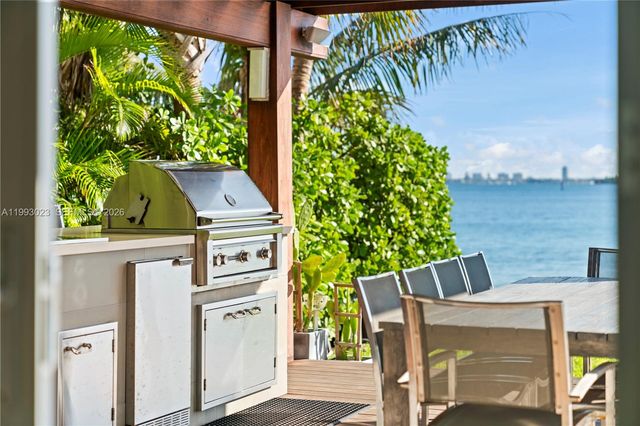 9301 N Bayshore Dr, Miami Shores, FL 33138