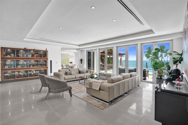 9301 N Bayshore Dr, Miami Shores, FL 33138