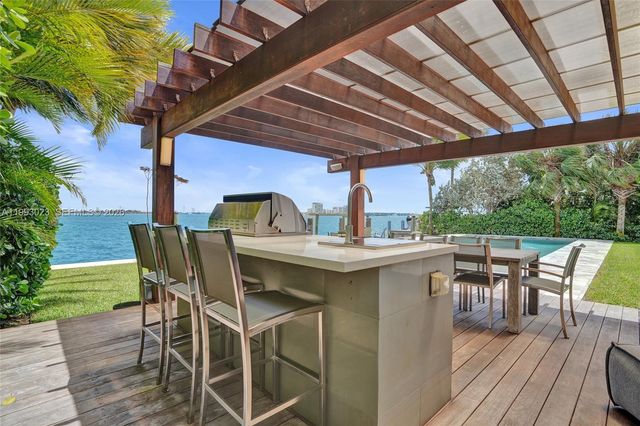 9301 N Bayshore Dr, Miami Shores, FL 33138