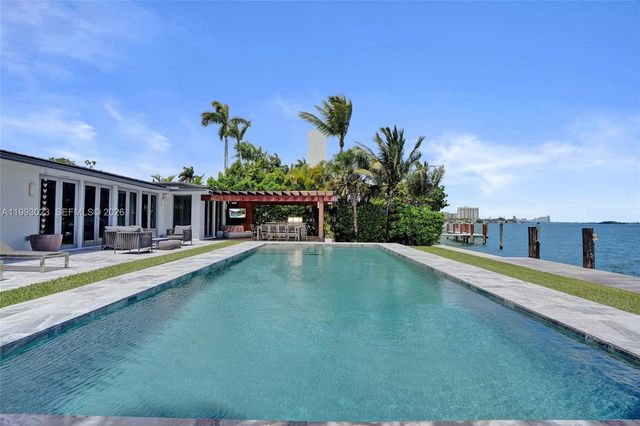 9301 N Bayshore Dr, Miami Shores, FL 33138