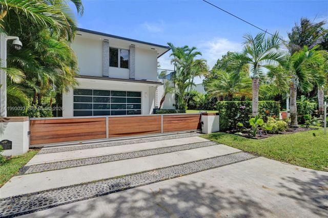 9301 N Bayshore Dr, Miami Shores, FL 33138