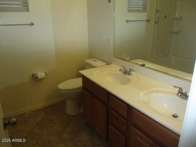2950 E GLENHAVEN Drive, Phoenix, AZ 85048