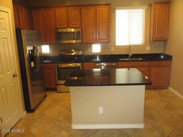 2950 E GLENHAVEN Drive, Phoenix, AZ 85048