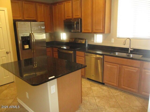 2950 E GLENHAVEN Drive, Phoenix, AZ 85048