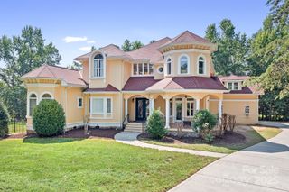 149 Vista Bluff Lane, Mooresville, NC 28117